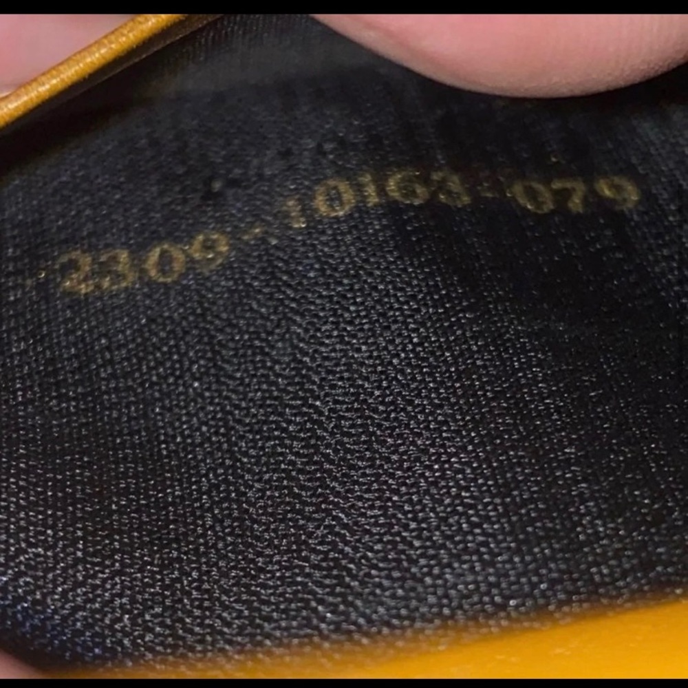 Authentic Fendi Keyholder - Picture 7 of 8